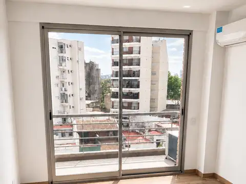 ALQUILER MONOAMBIENTE CON BALCÓN EN VILLA URQUIZA