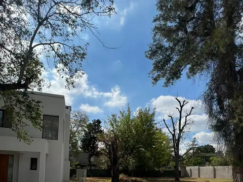 Terreno en Venta, FOT 0,7