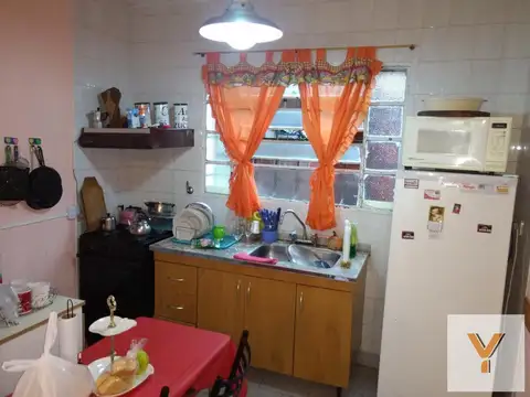 Departamento 4 ambientes con 2 baños