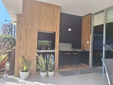 Departamento en Alquiler con 2 cocheras