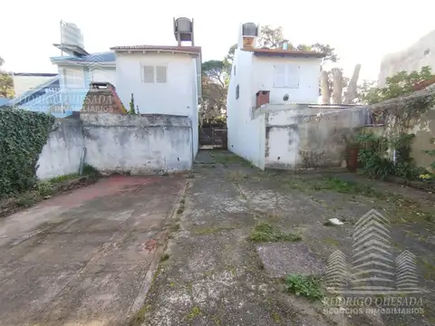 Depto Tipo Casa en Venta con 1 cocheras