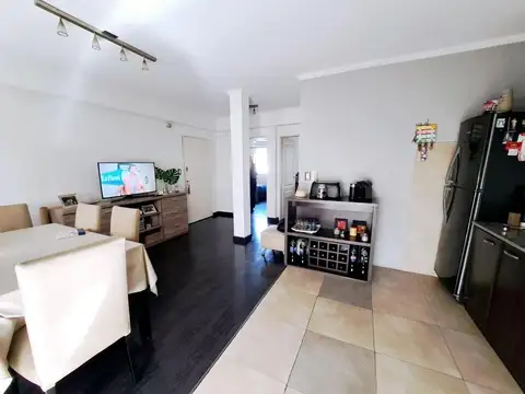 Gallardo 500, Piso 1