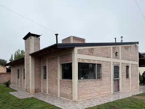 Casa 4 ambientes con 1 baño