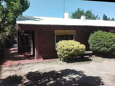 CASA CON DEPARTAMENTO A LA VENTA EN JUNIN