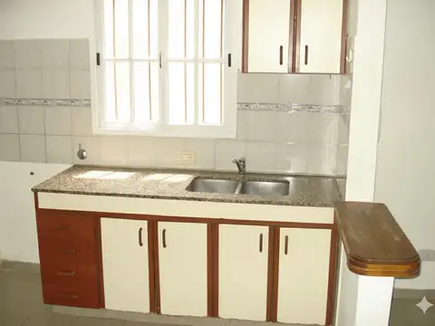 Depto Tipo Casa en Alquiler de 3 ambientes