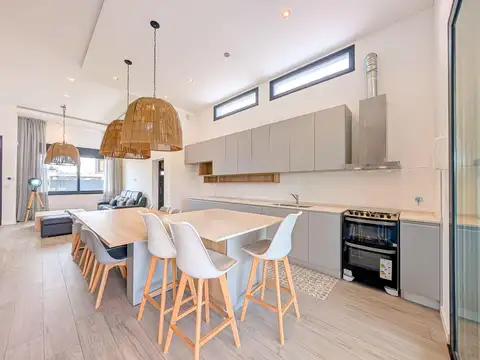 Casa en Venta en Funes, USD 299.000