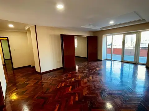 Departamento en Alquiler de 3 dormitorios