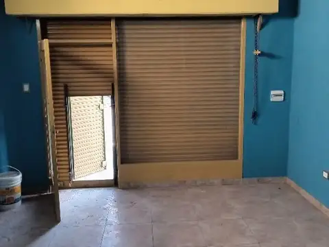 Local en Alquiler en Remedios de Escalada, $ 350.000