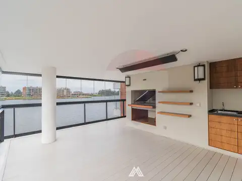 Departamento en Venta de 9 ambientes