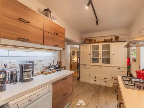 VENTA CASA 4 DORMIT-PATIO-2 COCHERAS EN POCITOS