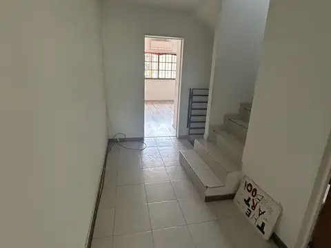 TRIPLEX EN ALQUILER.