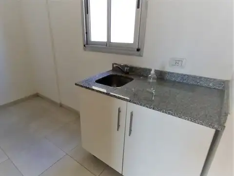 Oficina 2 ambientes - Zona 48 y 15