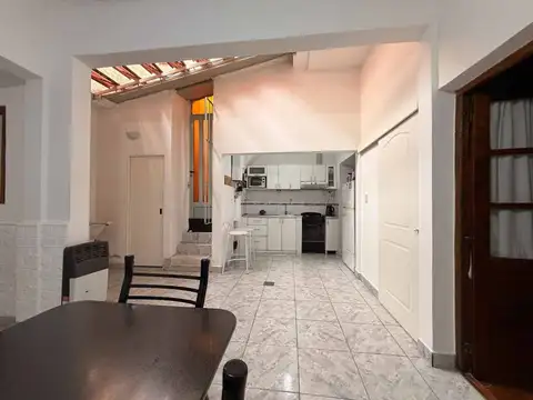 Depto Tipo Casa en Venta de 3 ambientes