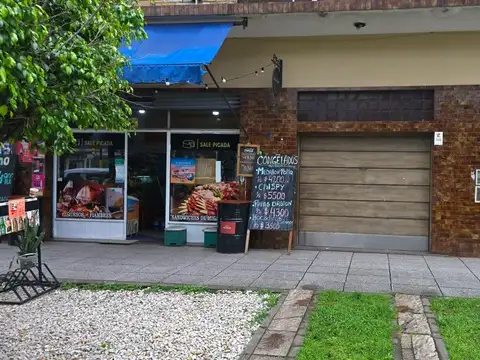 Local en Venta 51 años