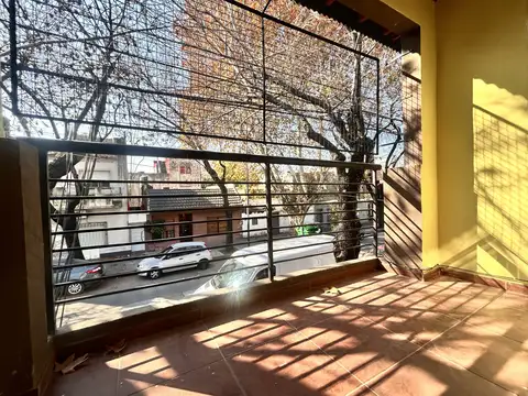 Depto Tipo Casa en Alquiler de 3 ambientes