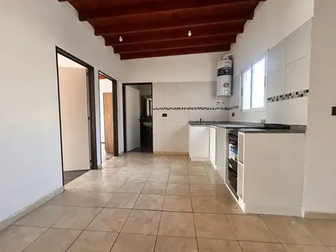 Depto Tipo Casa en Alquiler de 2 dormitorios