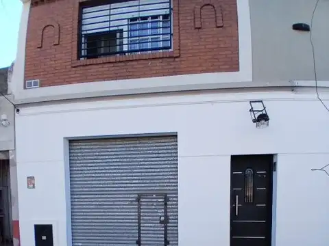 LOCAL SOBRE AV. EVA PERON