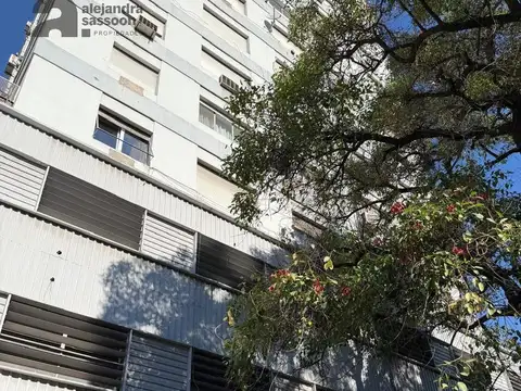 Alquiler 2 AMB EN SAN TELMO/ MONSERRAT LUMINOSO Y SILENCIOSO. EXC UBICACION