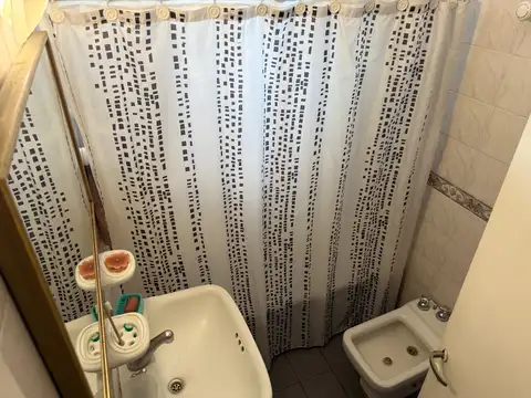 Departamento 5 ambientes con 2 baños