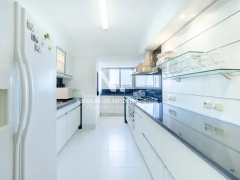 Departamento en Venta de 4 dormitorios