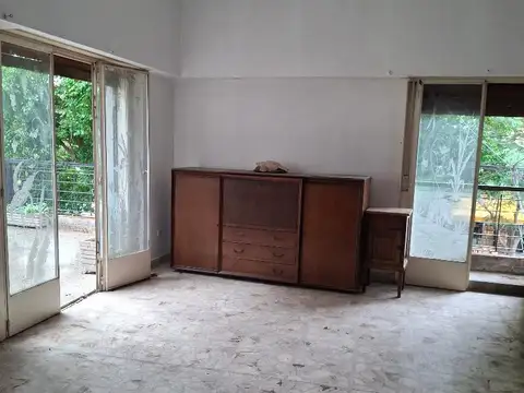 Depto Tipo Casa en Venta en Parque Chacabuco, USD 170.000