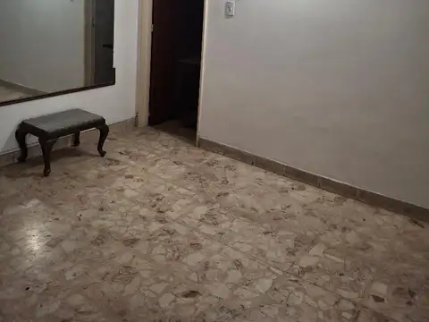 Depto Tipo Casa en Venta 60 años
