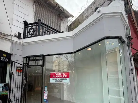 local centro 65m2. en planta sobre calle Catamarca