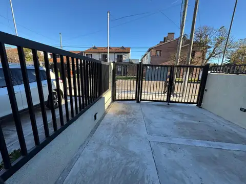 Depto Tipo Casa en Venta de 2 dormitorios