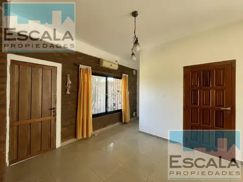 Casa 5 ambientes con 1 baño