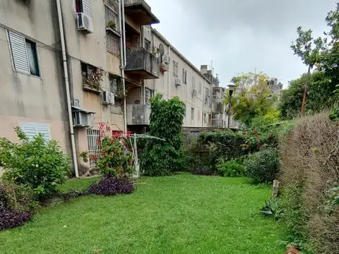Departamento en planta baja de tres dormitorios