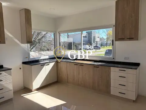 Casa en Venta en Canning, USD 179.999