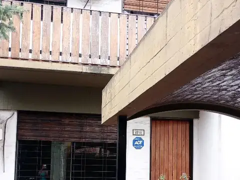 Depto Tipo Casa en Venta 9 años