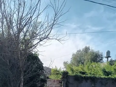 VENTA CASA A REFACIONAR DE 2 AMBIENTES LOTE 16X25