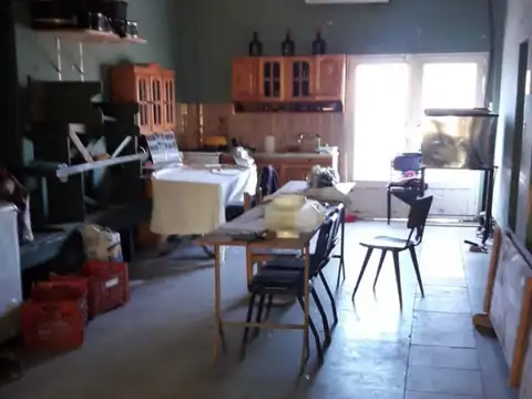 CASA EN VENTA EN FLORENCIO VARELA