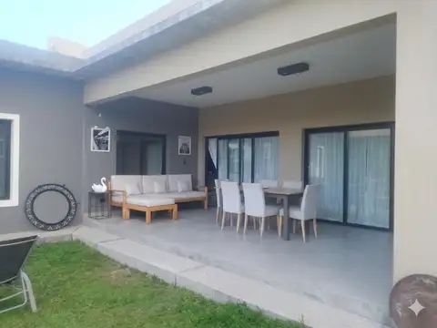 Casa en Venta en Monumento Guemes, USD 310.000