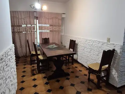 Casa Multifamiliar 8 ambientes Tapiales Chalet Venta