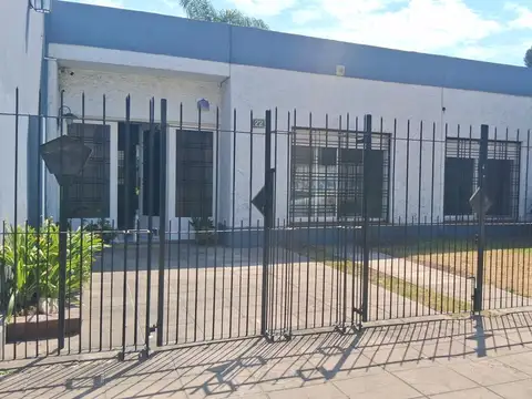 EXCELENTE PROPIEDAD EN ALQUILER DE 4 AMBIENTES