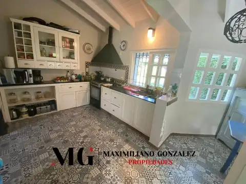 Casa en Alquiler Temporal en El Trébol, USD 5.500