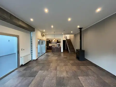 Casa en Venta en Castelar Norte, USD 420.000
