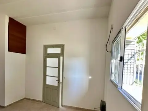 Casa en Alquiler en Barrio Matheu, $ 500.000