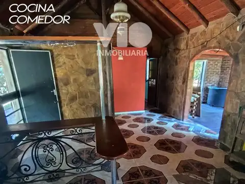 Casa 8 ambientes con 3 baños