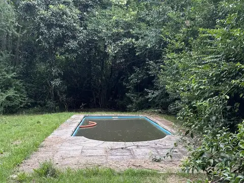 Casa 6 ambientes con 2 baños