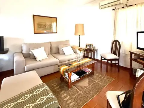 Casa en venta en zona residencial de Monte Grande