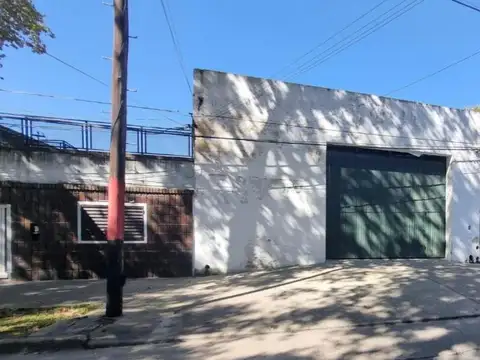 VENTA - Galpón / depósito 170m2 cubiertos. Echesortu, Rosario.