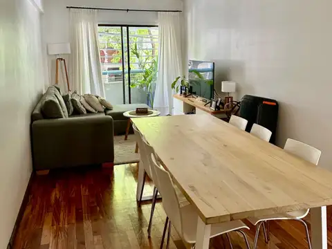 VENTA SEMIPISO 4 AMBIENTES COCHERA PATIO BELGRANO