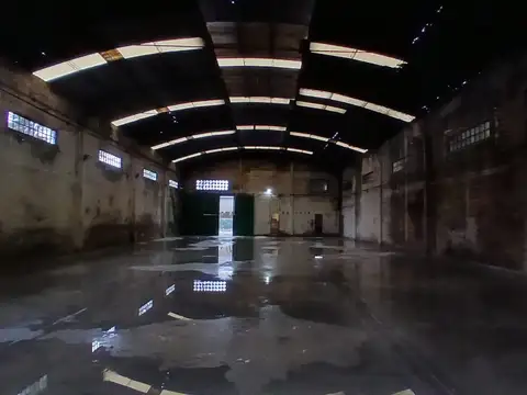 Galpon en Alquiler 40  mts Fondo