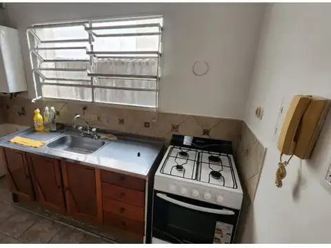 Departamento en Alquiler en Abasto, $ 400.000