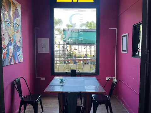 RE/MAX vende BAR- CAFETERIA