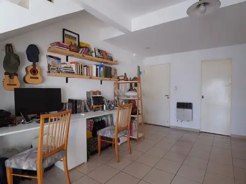 Depto Tipo Casa en Venta de 2 ambientes
