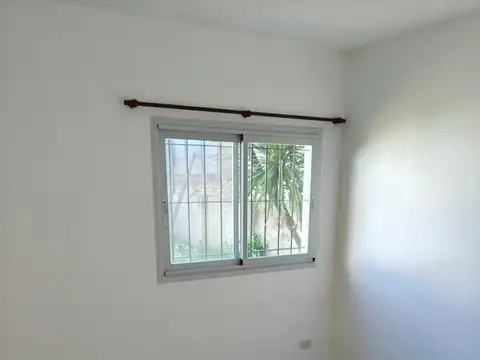 Departamento en Alquiler en Ingeniero Maschwitz, $ 700.000